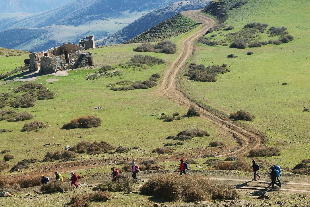 سفر یک روزه جنگل‌های کمرپشت